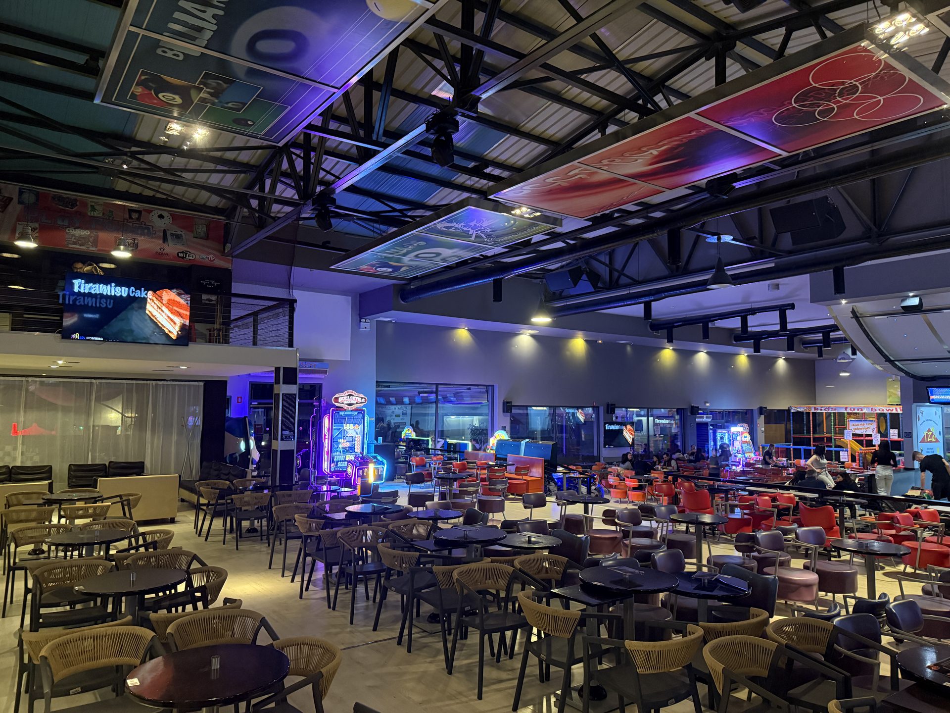 Κεντρικός χώρος lounge και καθιστικού